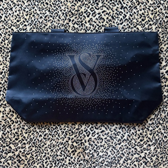 Victoria’s Secret tote (NWT) - Picture 2 of 7